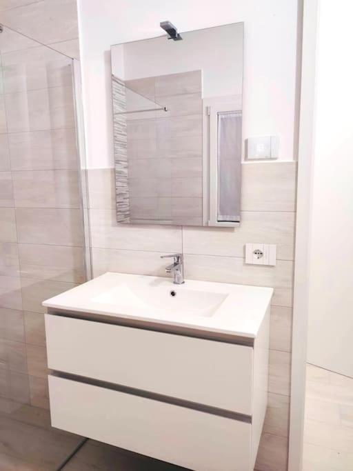 Ambroeus Apartmens Casa Spaziosa In Centro Paese Inzago Екстер'єр фото